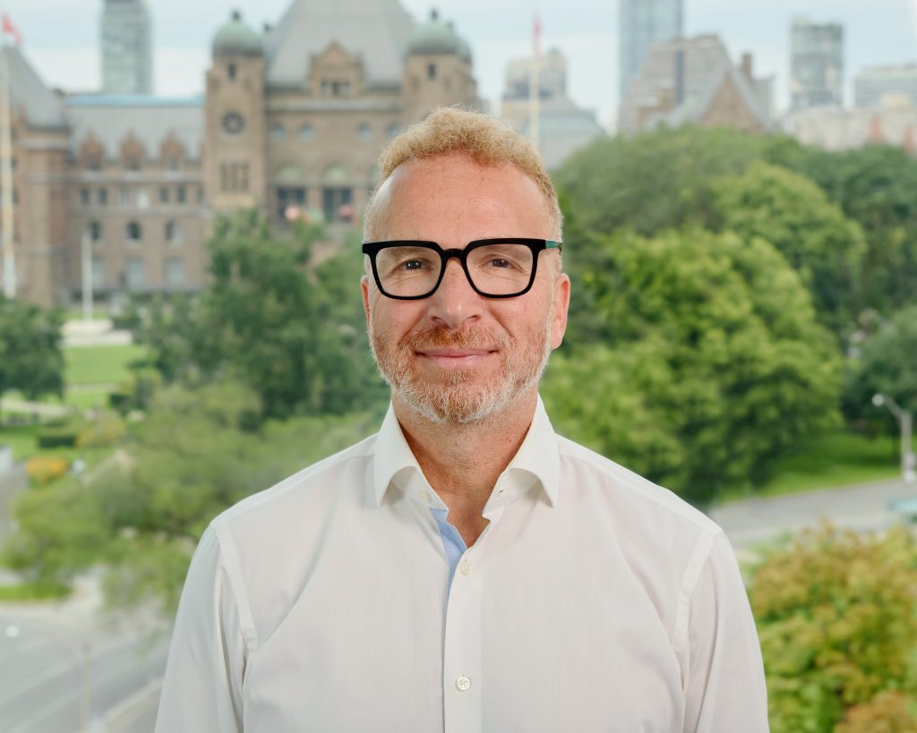 Philip Awadalla Headshot | Photo de Philip Awadalla