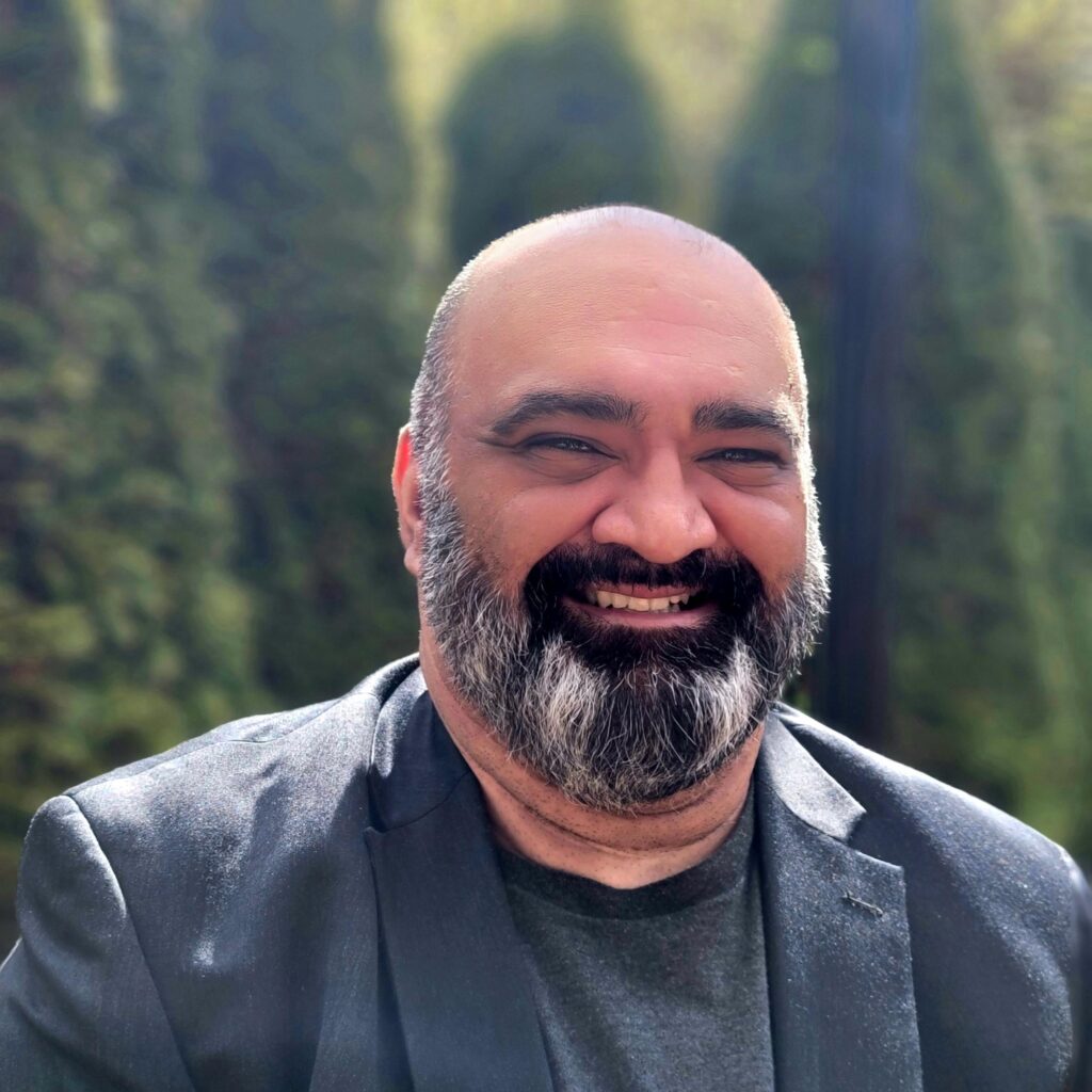 Headshot of Parveen Bhatti