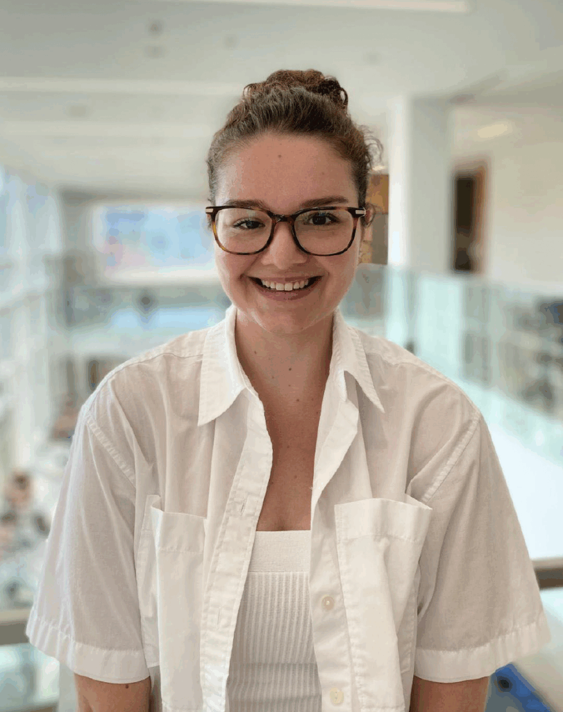 Headshot of Alyssa Milano